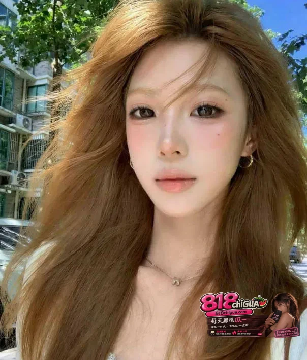四爱圈塌房大瓜!网红伤心猕猴桃男友Yu被曝脚踩多船吃软饭,聊天记录+不雅视频曝光全网疯传!