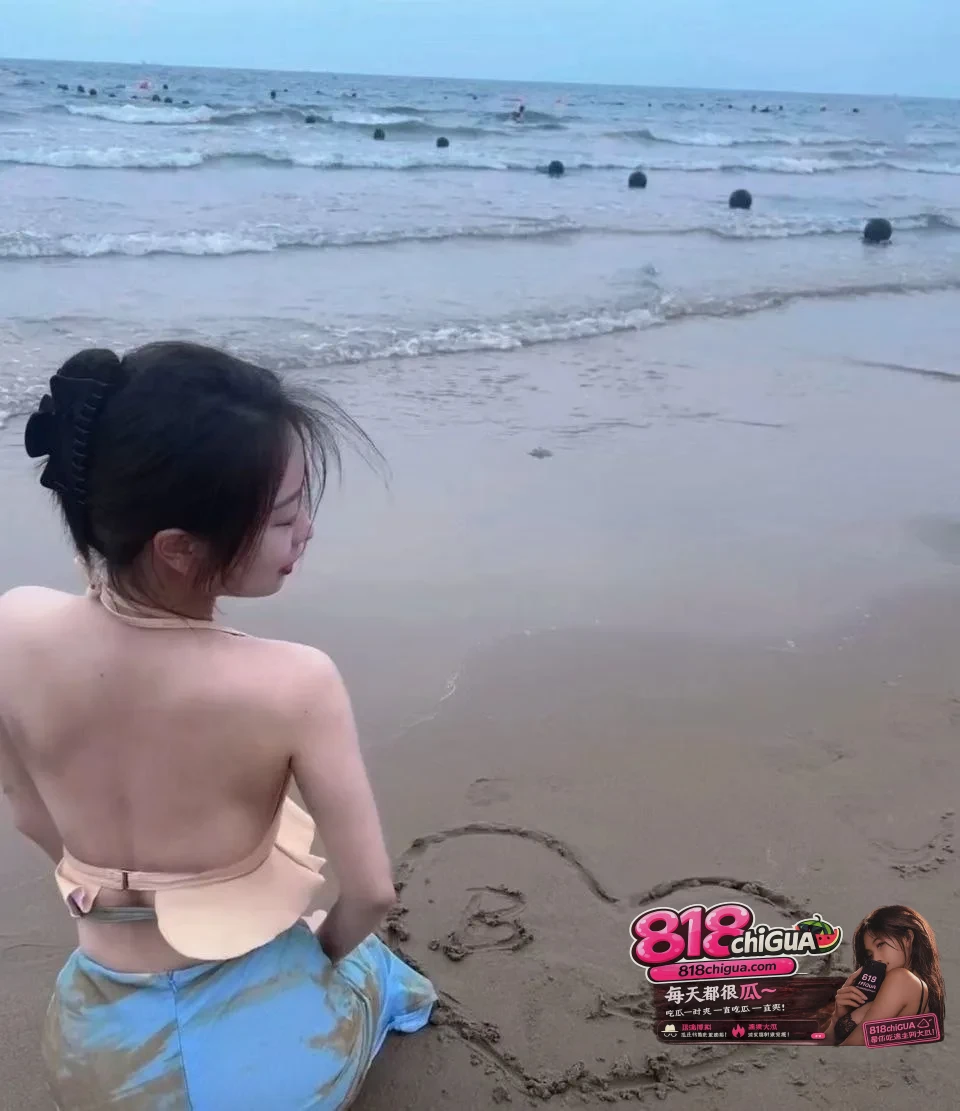 郑州工程学院辅导员 毕晓宇 气质美女教师为人师表 恋爱期间潜规则学生和同事 酒店ktv露出 淫乱至极