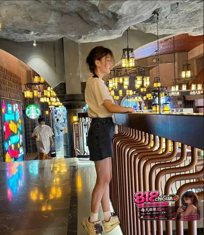 重庆高颜值舞蹈生堪称极品少女的钟楚萱被男友调教成骚逼女友骚到极致淫水横流母狗属性尽显