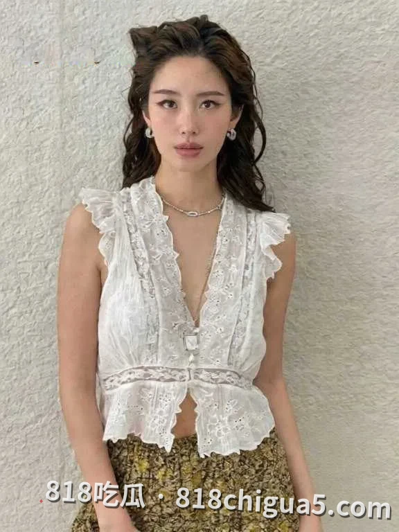 内地影视女星杨采钰与陈金飞恋爱期间意外怀孕,分手后找金鹿集团富三代张向荣当接盘侠,性爱视频被网友扒出曝光!