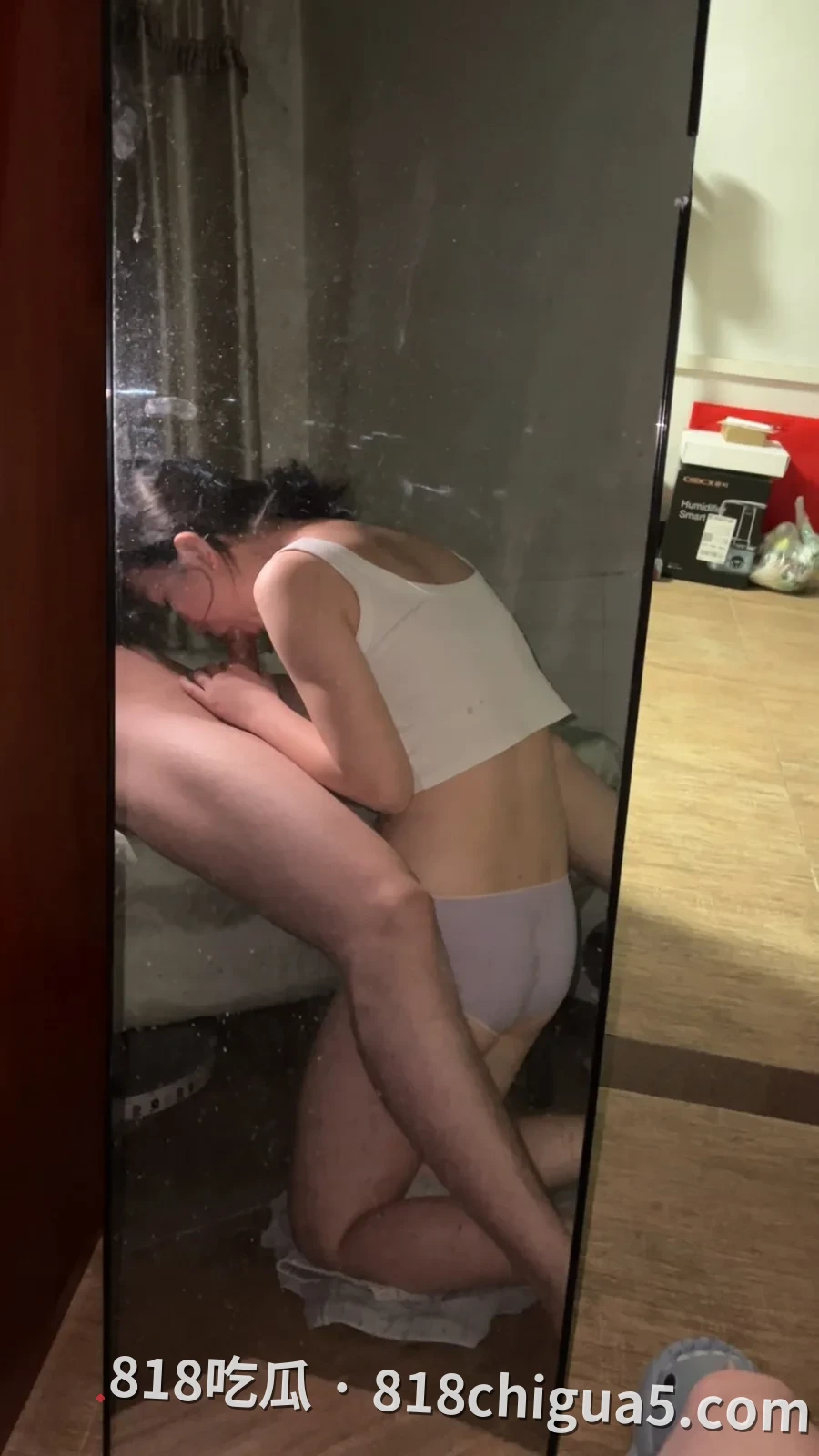 广州知名主持人李莎做爱视频流出!露脸后入猛操大屁股。母狗当起飞机杯全自动抽插吸精,女上位享受高潮带来的快感。