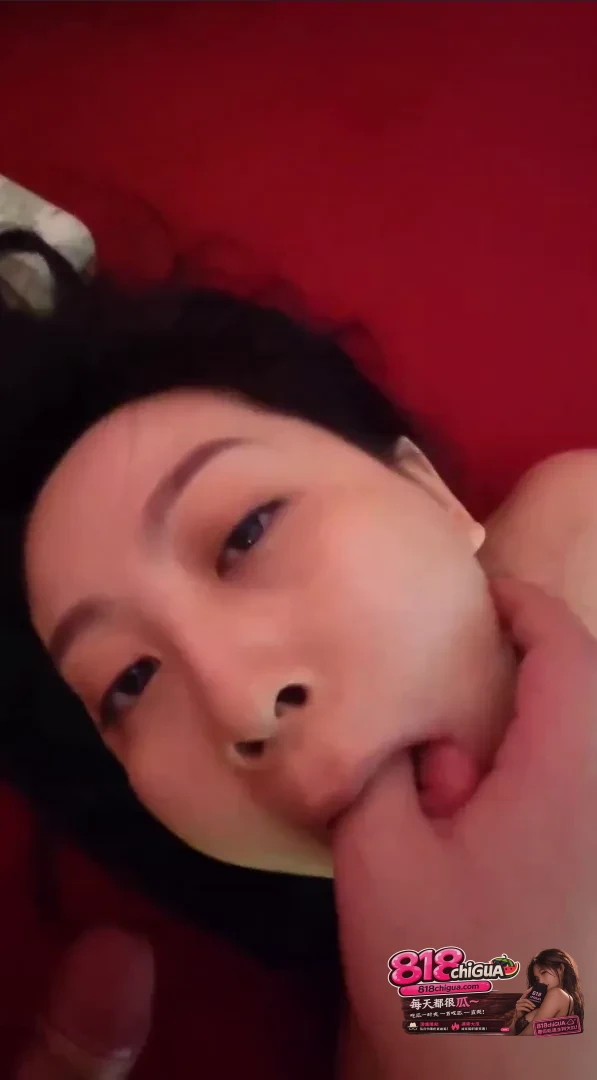 快手极品熟妇 网红主播 闪耀 与榜一大哥性爱视频流出 身材凹凸有致韵味十足