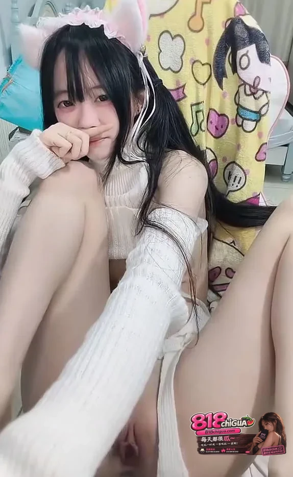 巨乳嫩穴极品炮架!高颜值可爱嫩妹自拍视频曝光,自慰插穴+女上位扭腰榨精,看得的人血脉偾张!