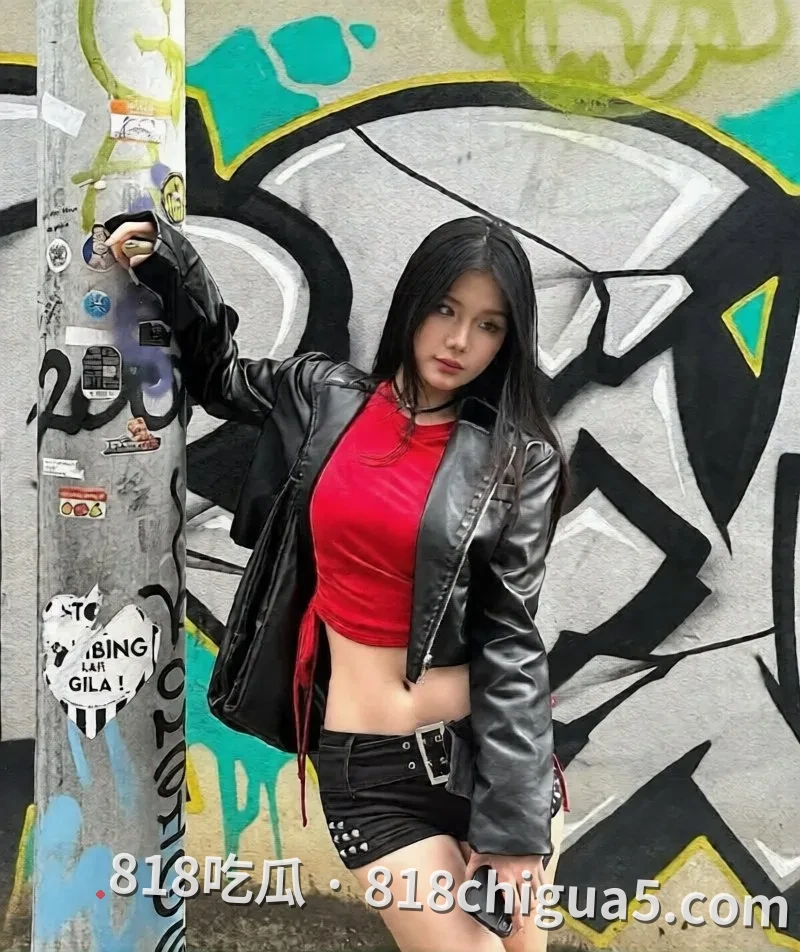 网红御姐慧欣被男友SM调教狗链锁脖抽打肥臀 无套狠操双穴看点拉满!