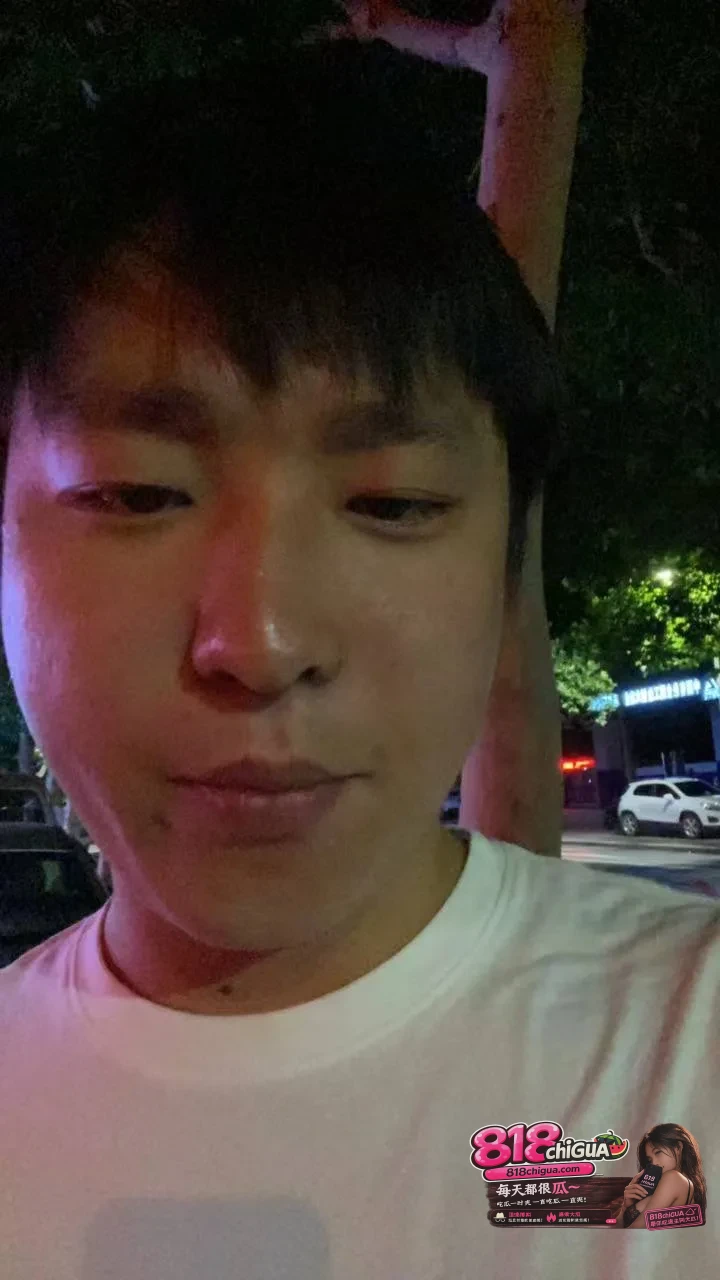 河南新乡沐风酒店离谱大瓜!河南老铁沈力微信群直播嫖娼,反被群友实名举报直接送进局子,女上位骑乘+后入打桩视频全网曝光!