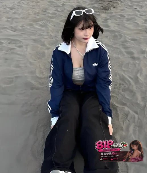 极品高颜值短发齐刘海巨乳小网红欣妤前男友泄露多段露脸口交做爱视频附裸聊偷拍极致反差全程裸聊同步高潮!