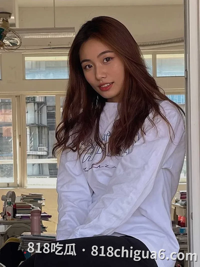 广东少妇林虹约炮视频泄密流出 被跑友调教后入打桩 爽到翻白眼骚穴闭合不上