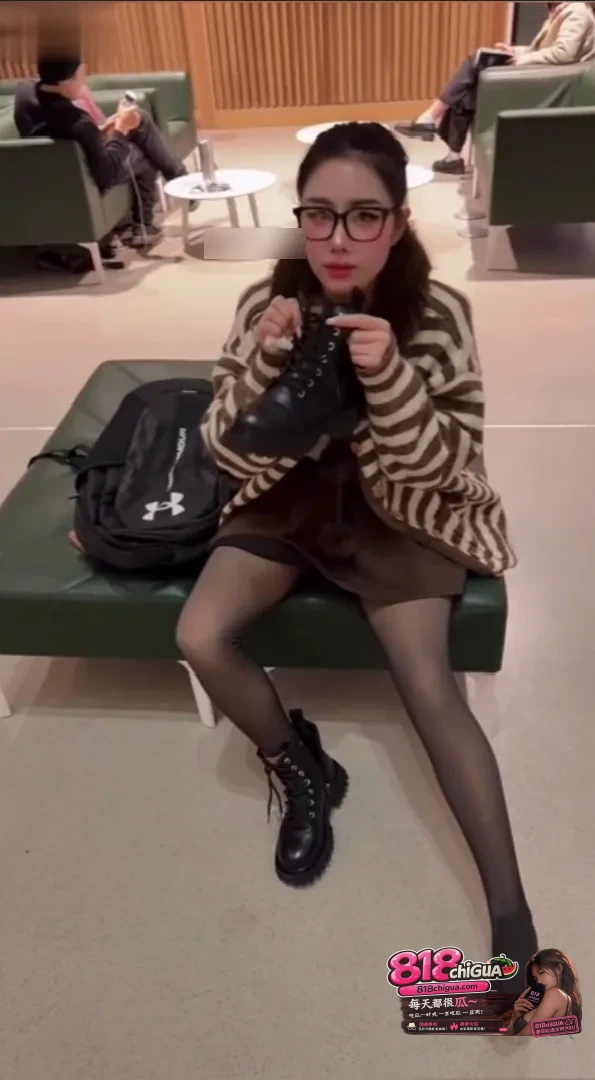 推特顶级网黄汐梦瑶最新作品直接在图书馆学习如何用巨乳征服学长的鸡吧
