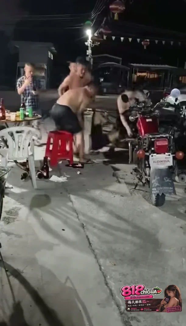 深夜大排档的“致命酒气”：酒瓶砸头、当街互殴，莫让一顿宵夜沦为高墙铁窗的庆功宴