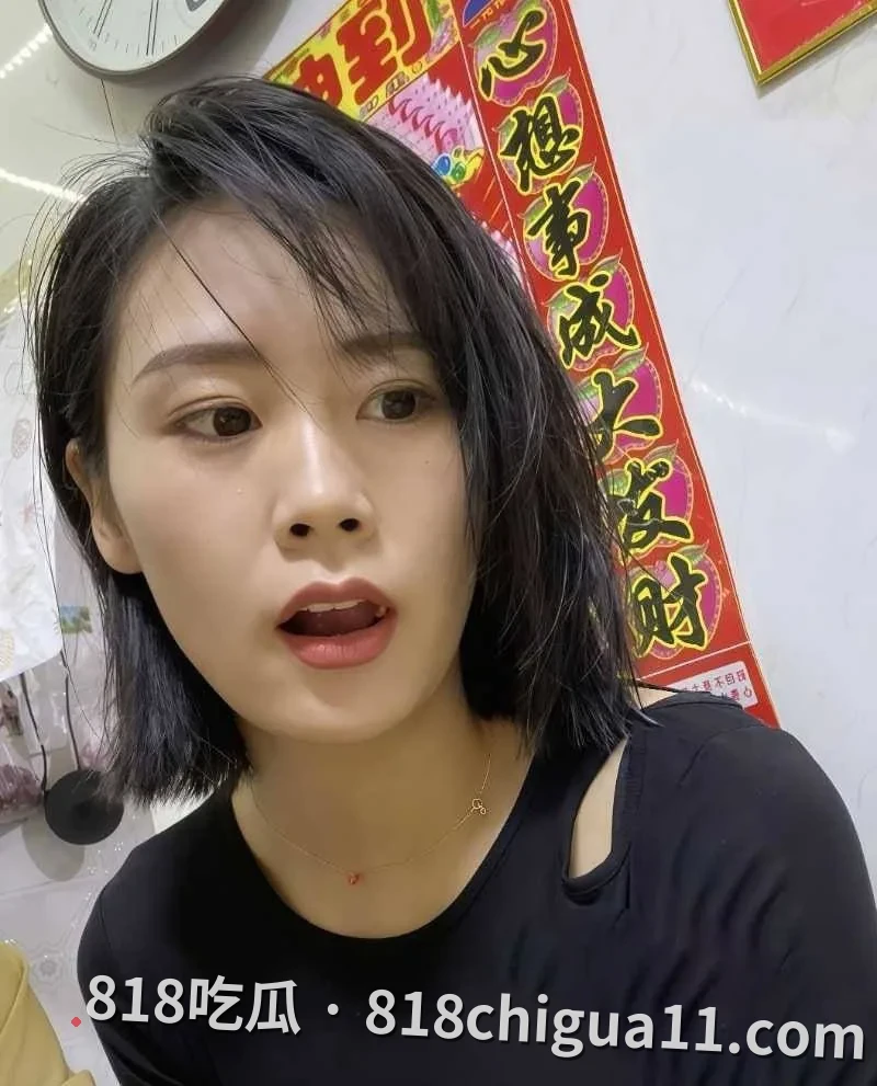 抖音网红鹤壁文妹儿早期私密约炮视频曝光:评论区内粉丝们纷纷使用暗语留言索求更多片段,暗示该博主以前经常在各大城市出没,尺度之大令人咋舌!