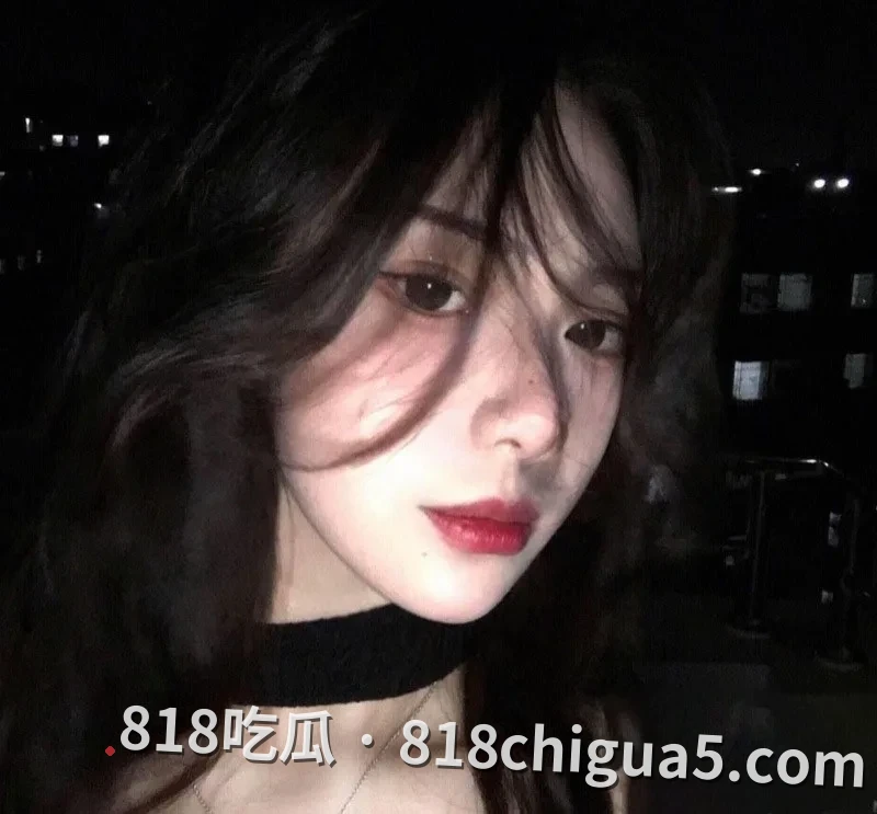 性欲爆棚的人妻根本是一台床上精液收割机 江苏徐州邱玉琪用黑丝勾引金主酒店开房 后入狂插骚逼小穴把男人当蓄电池用