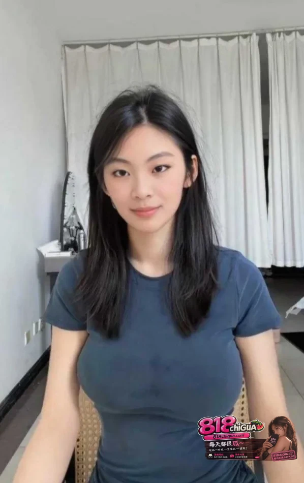 浙江06年女大学生姚佳美乳娇小身材裸贷自慰视频 为3000块出卖肉体如今无力偿还被曝光!
