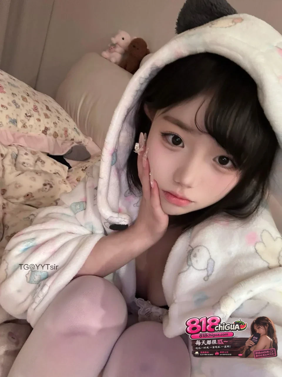 抖音140万粉网红高颜值美女野心坏蛋金主重金定制跳骚舞洗澡自拍擦边诱惑满满!