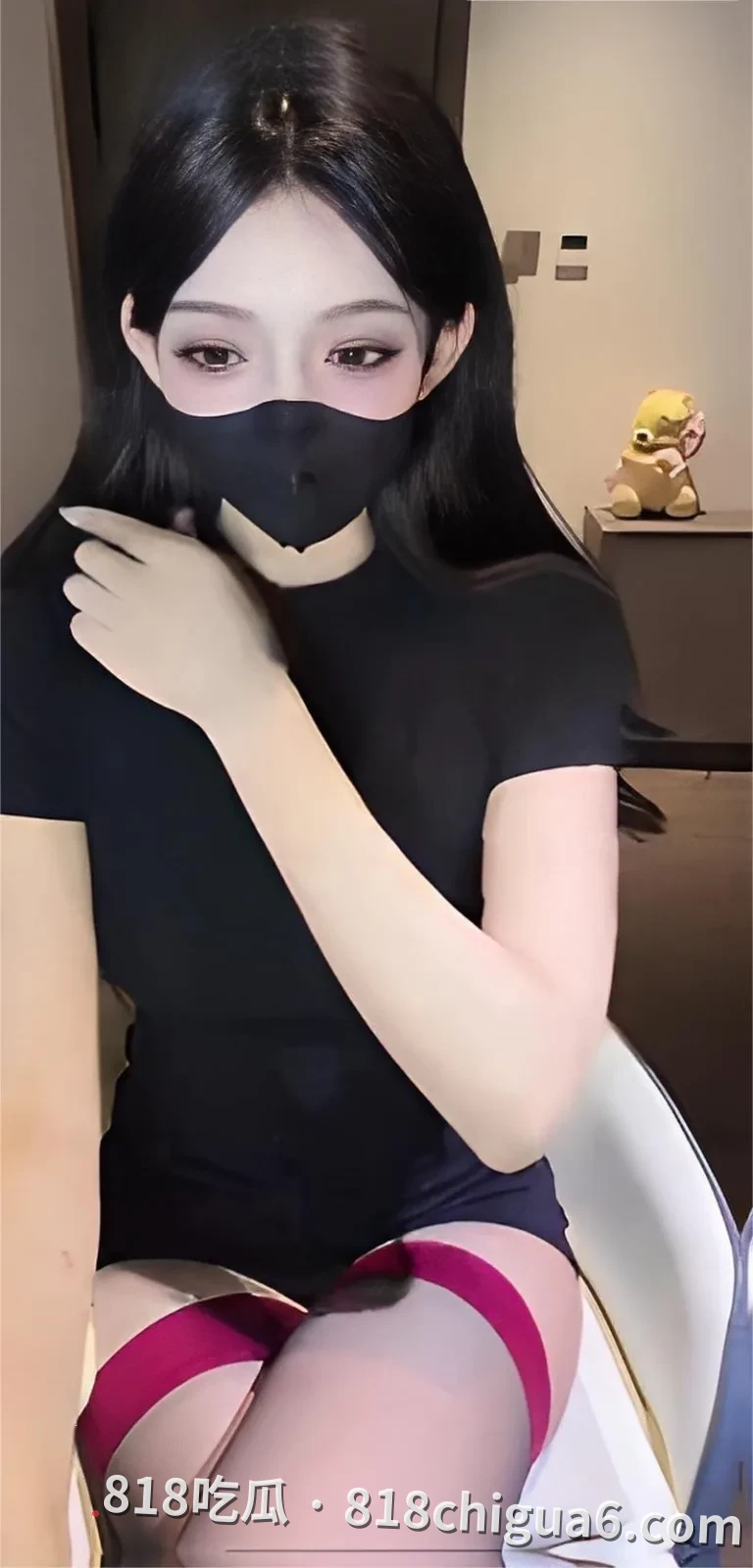 女主播桥本不吃香菜S直播录屏 制服丝袜诱惑骚语挑逗 珍珠内裤勒穴展现母狗本色
