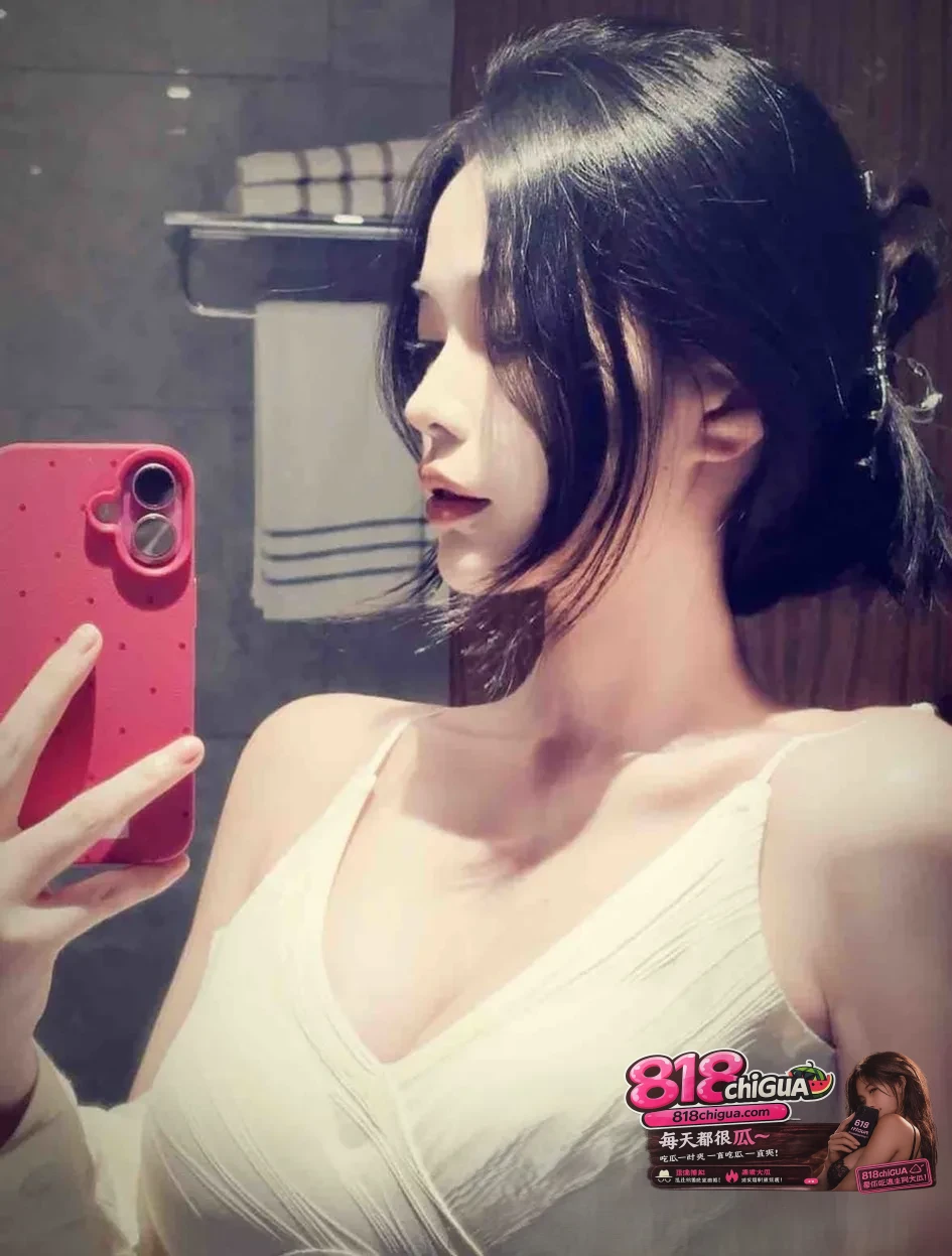 斗鱼女主播夕夕没睡醒早期黑料曝光,实名裸贷,卖淫过往被深扒流出!大尺度全裸自拍视频全网疯传人设崩塌!