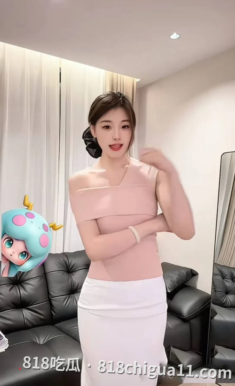 泗阳音乐老师朱朱结婚后出轨学校副校长不雅视频泄密!在办公室内调情被抓现行,小张同学直播曝光出轨细节以及性爱视频。