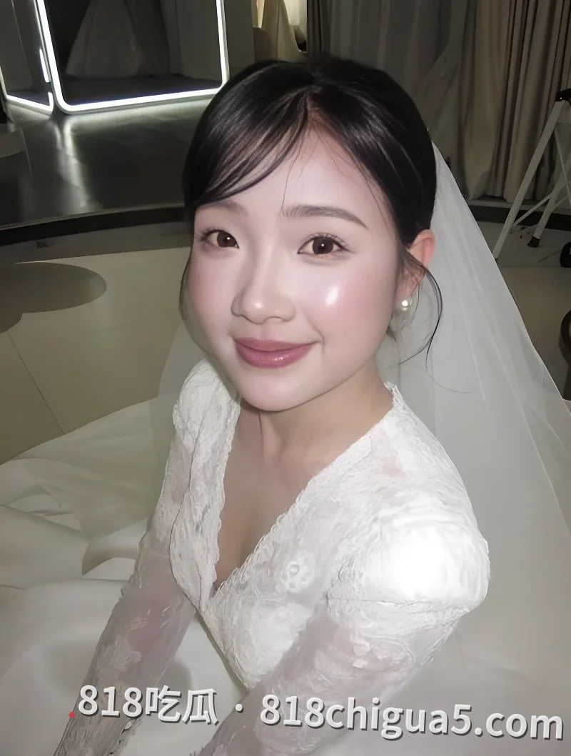 满足不了母狗的代价就是绿帽 四川达州少妇周镜婚前约炮前男友还吐槽老公鸡巴太小满足不了自己