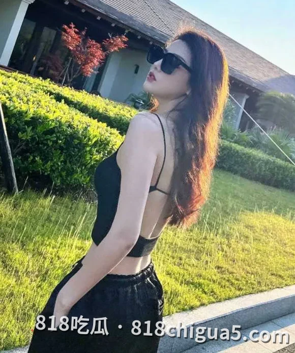 快手百万粉网红一哥脱口秀直播自曝出轨!与465万粉女主播乐宝宝暧昧黑历史全盘脱出,网友深扒曝光淫秽视频!
