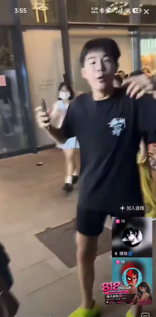 深夜时代少年团酒店外主播开播喊“嘉豪”,饭圈理智防线何时能不“塌方”?