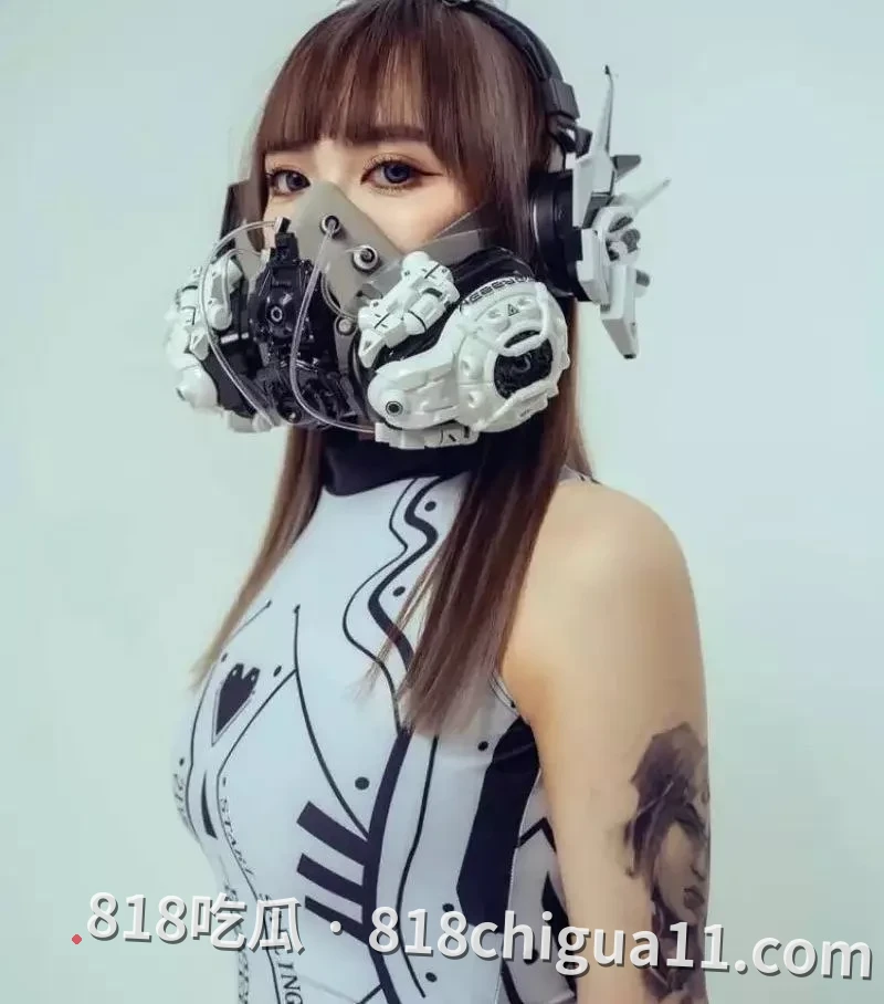 极品高颜值母狗榣榣最新露脸性爱视频曝光!主动与前男友激情缠绵,口技伺候大鸡巴,后入姿势展现完美身材曲线,浪叫声令人心跳加速。