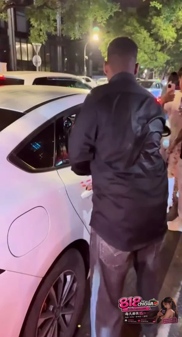 一线城市夜店悄然出现的“流量密码”，谁在炮制跨国猎奇视频？