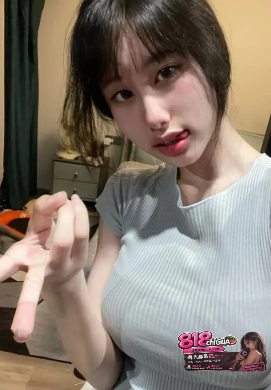 成都双流学校母狗爆乳韩婷的私密视频泄露小时候营养得多好奶子才能这么大