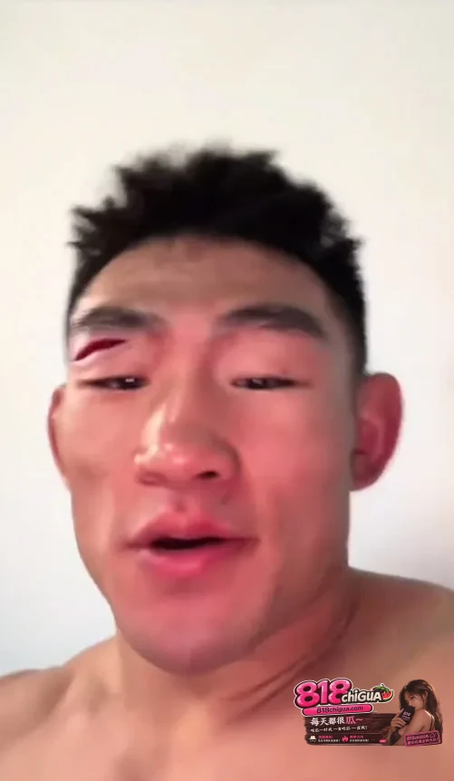 右上勾拳绝杀!宋亚东二回合KO乌马尔,中国力量闪耀UFC上海之夜!