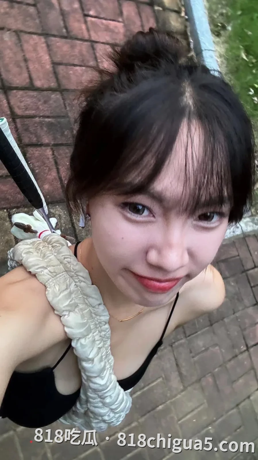 广州极品反差女大学生林慧颖线下开房视频!各种骚话求大鸡吧插进来,骚穴发痒自己掰开手指自慰到高潮,黑丝高跟大长腿M腿姿势骑乘,