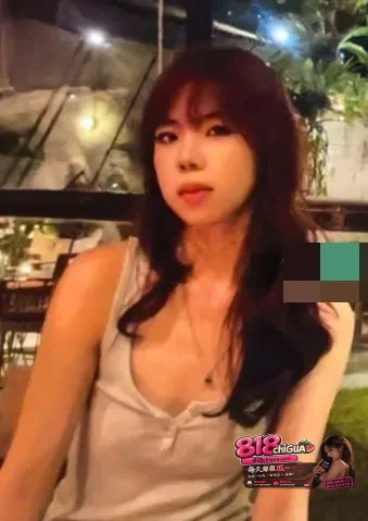 广东深圳反差少女赵雅琳被曝光欲求不满硬核男友花样口交一线天馒头逼十分诱人