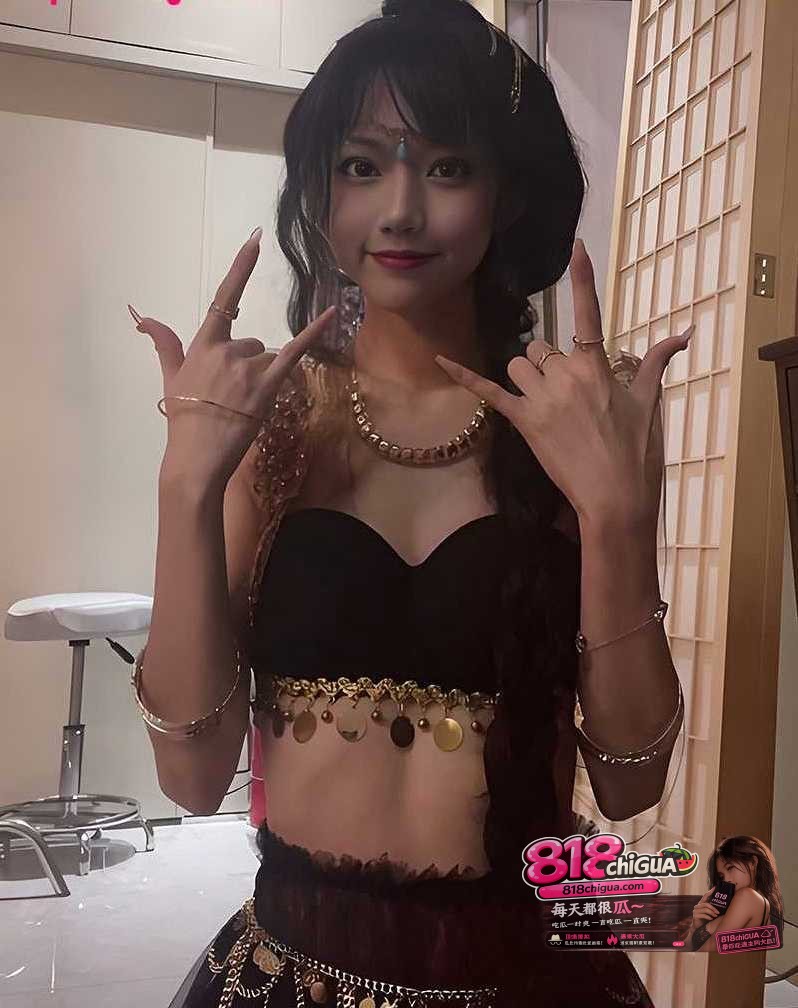 抖音网红比奇堡名媛 贺子涵自慰直播 撅臀揉穴湿身诱惑 堪称嫩口癖天赐福音