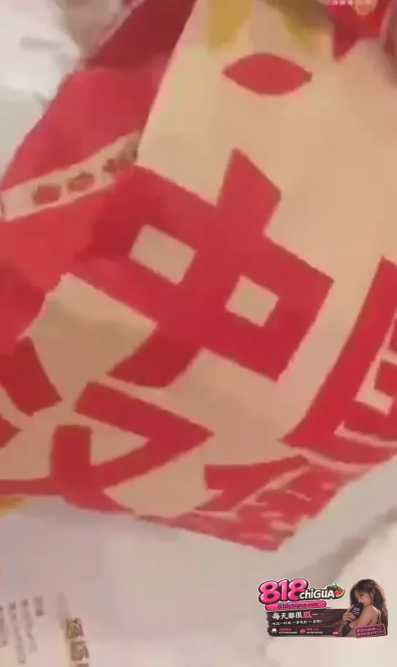 误当骑手就能态度恶劣?塔斯汀汉堡“看人下菜碟”扯下服务业遮羞布