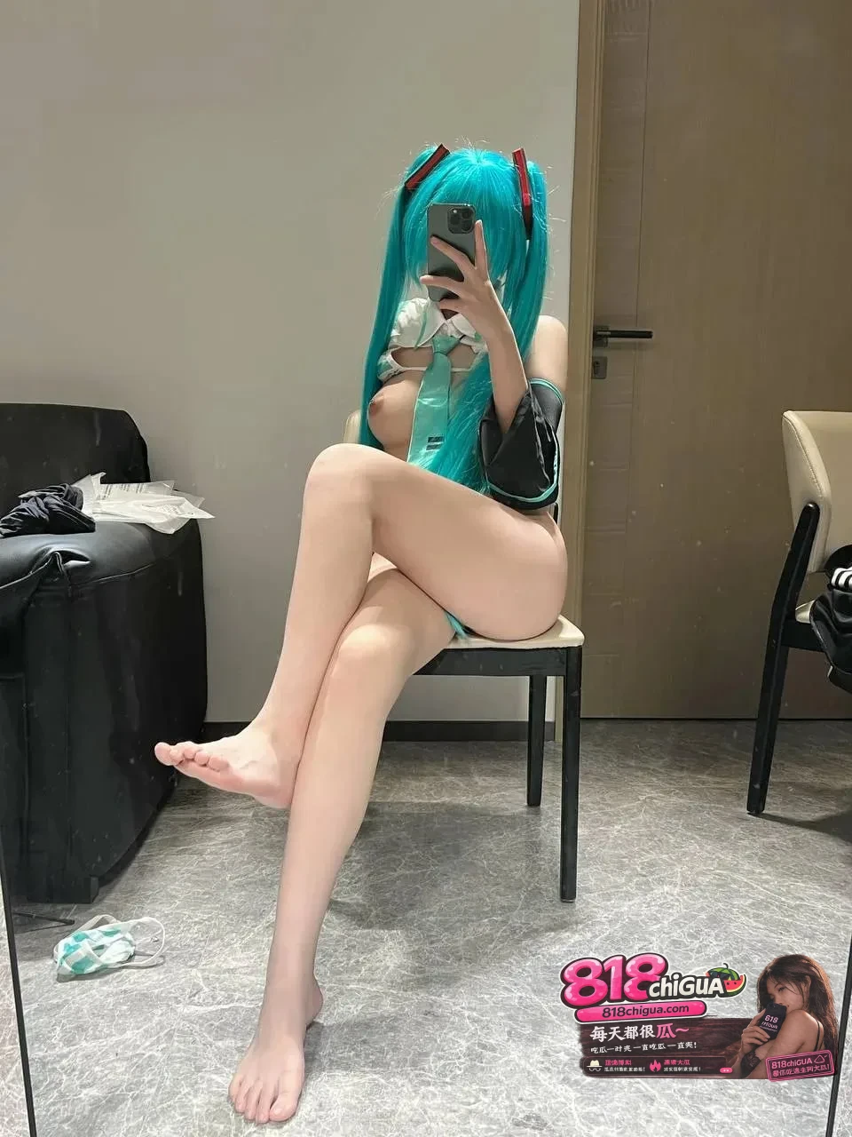 顶级白虎coser 悠宝三岁露脸福利真空短裙展示嫩穴假屌狂捅汁水四溅 高潮抖动如电击!
