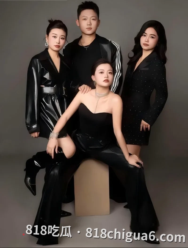 网红四姐妹人设崩塌!侯小宝二姐婚内偷情,原配豆豆现身怒曝大量猛料