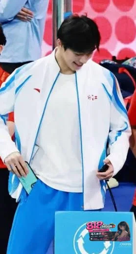 国家队游泳健将 林繁绿 被前女友实名爆光性丑闻！恋爱期间出轨骗炮，分手后反向抹黑纠缠骗钱，聊天记录+不雅视频全网曝光，人设彻底崩塌！