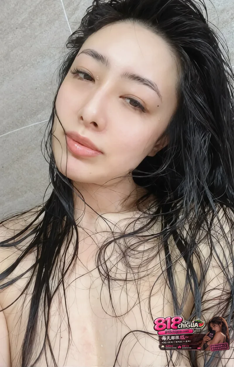 白天高阳端正，晚上淫荡风骚！南京大学极品女教师王芳性爱视频曝光，换装连体黑丝勾引同事狂插骚穴！