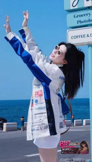 网红韦雪最新恋情曝光!男友“无敌小老虎”早期黑料流出,高中毕业后从事男模陪侍,性爱视频被爆引发热议!