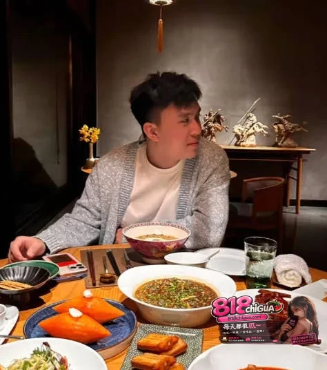 抖音网红小阿俏实名爆料!博主洋仔恋期出轨二手奢侈品女老板,借钱不还反污蔑,聊天记录+淫乱视频全网疯传