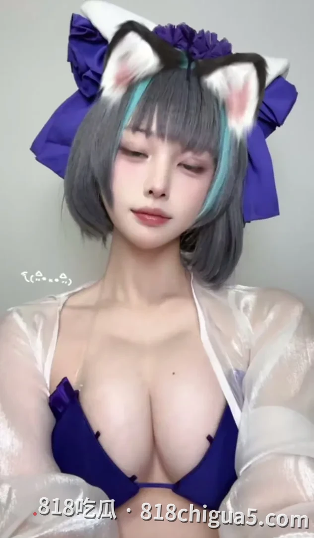 抖音网红若若不男最新私人定制视频 巨乳半遮真是把诱惑玩到极致