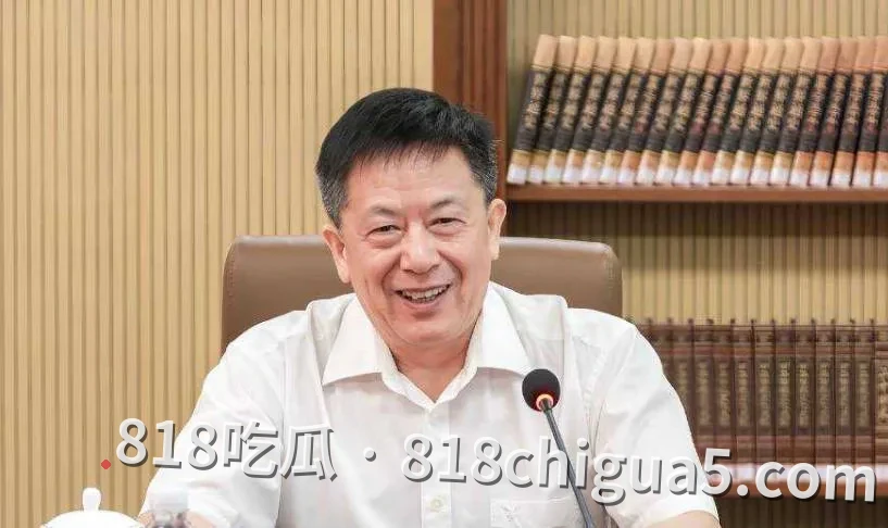 抖音热搜大瓜!华南理工教授刘定平被曝搞大女学生肚子,怀孕三个月不负责,家长上门讨要说法,曝光人渣行径!