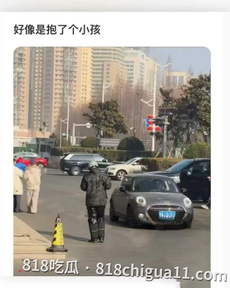 顶流明星黄子韬与徐艺洋官宣当父母事件!孕期内管不住大屌找外围女嫖娼泄火,激情爽操骚逼翘臀母狗,