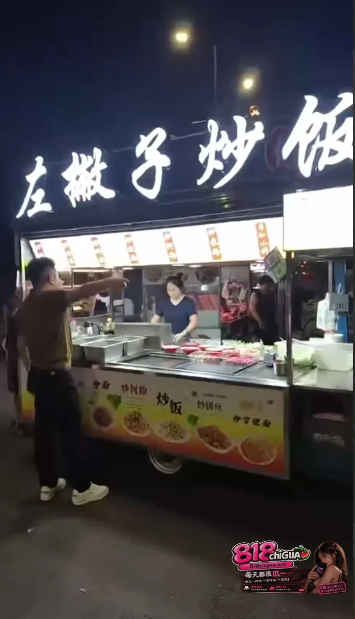 明码标价还是公然宰客?苏州路边摊惊现“天价炒面”,别让无良摊贩砸了夜经济的锅!