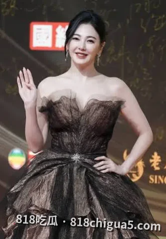 知名女星张雨绮再次冲上热搜,十年感情黑历史曝光,知三当三私生活淫乱不堪,代孕旧料再度摆上台面!