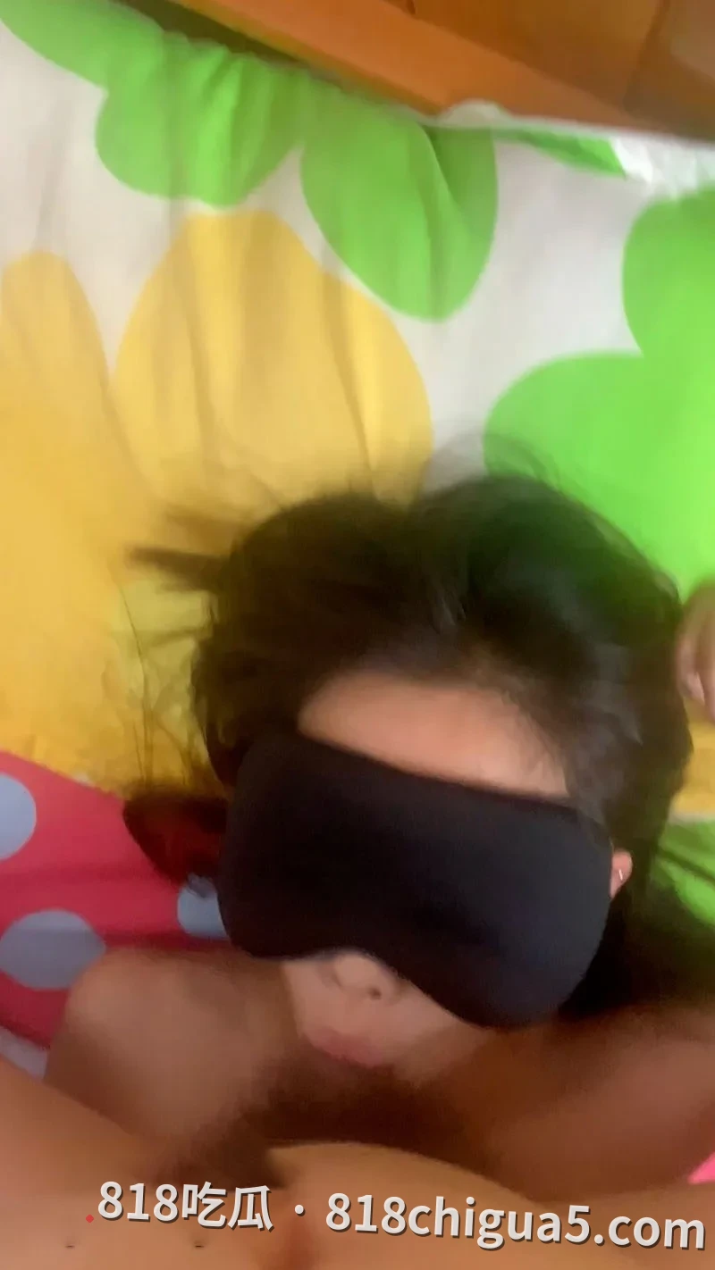 天津极品护士母狗白小莲性爱视频曝光!白天清纯给病人打针,晚上骚逼发痒求着鸡吧插针,还要去无套内射精液灌满。