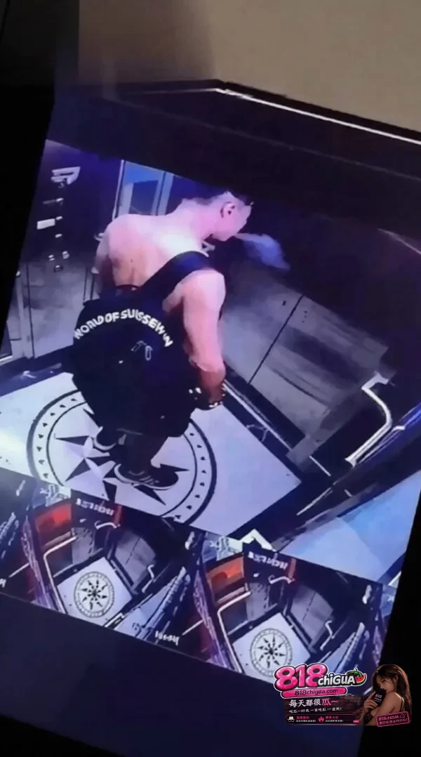 健身房男教练偷摸女会员遭家属堵截电梯群殴被几人轮番暴揍后倒地不起