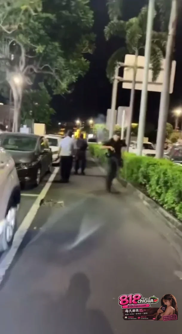 鸣枪示警雷霆制服!海口醉酒男深夜赤膊持刀滋事,触碰法律红线终被刑拘