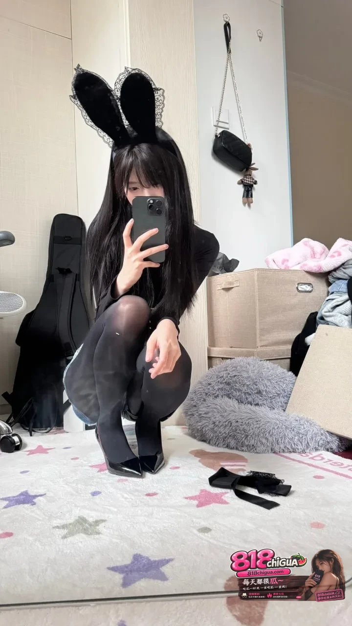 抖音极品女网红一只香情趣内衣自拍福利稀缺资源免费分享一起欣赏欣赏清纯女神的堕落淫姿!