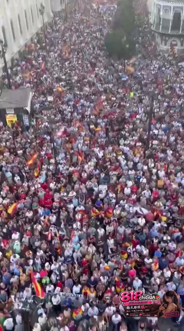 “休达不出售!”西班牙移民危机引爆全国抗议,首相桑切斯深陷上台最大危机