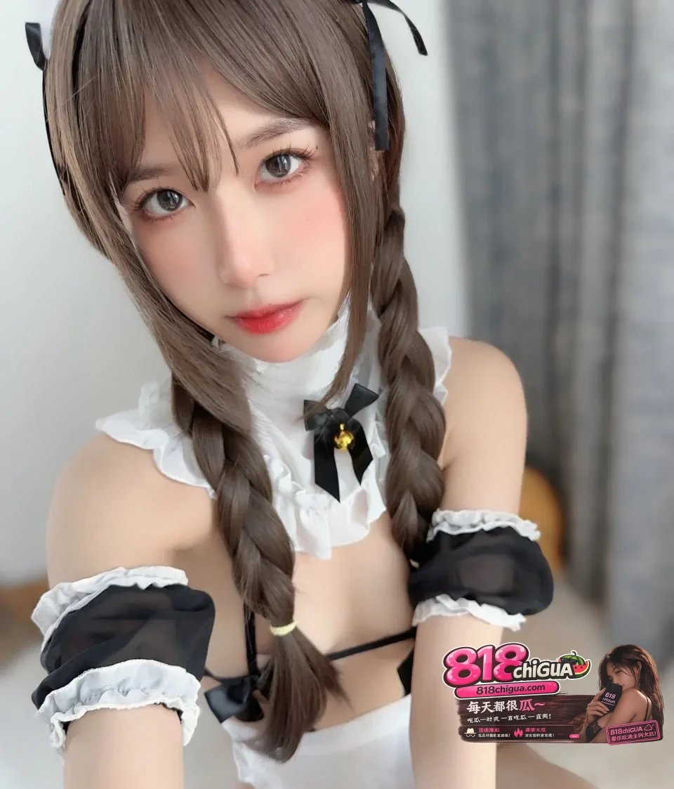 布丁大法最新cosplay女仆 全程在镜头前裸足幻想玉足挑逗踩弄肉棒 肥臀对着镜头疯狂特写