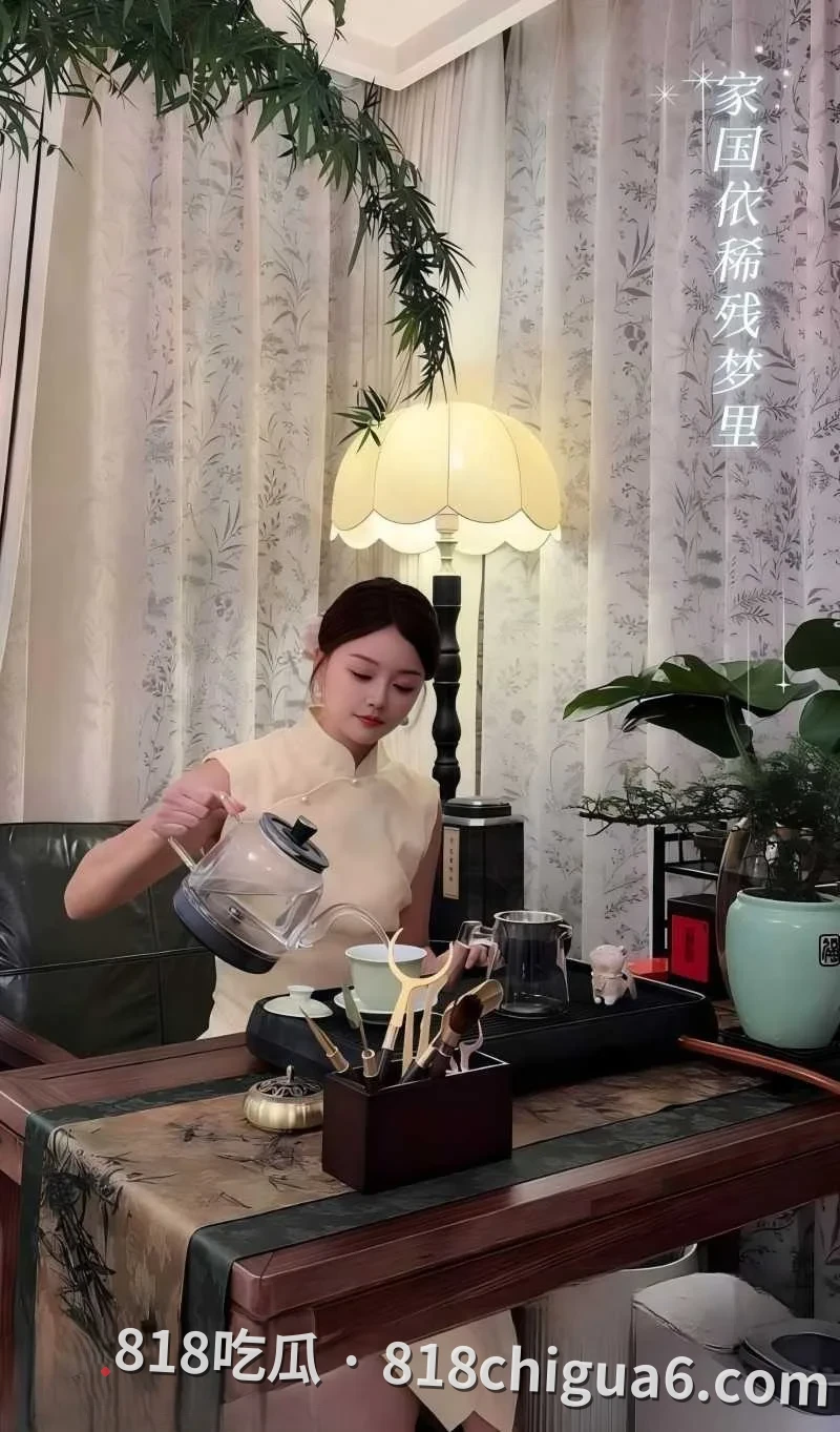 网红四姐妹人设崩塌!侯小宝二姐婚内偷情,原配豆豆现身怒曝大量猛料