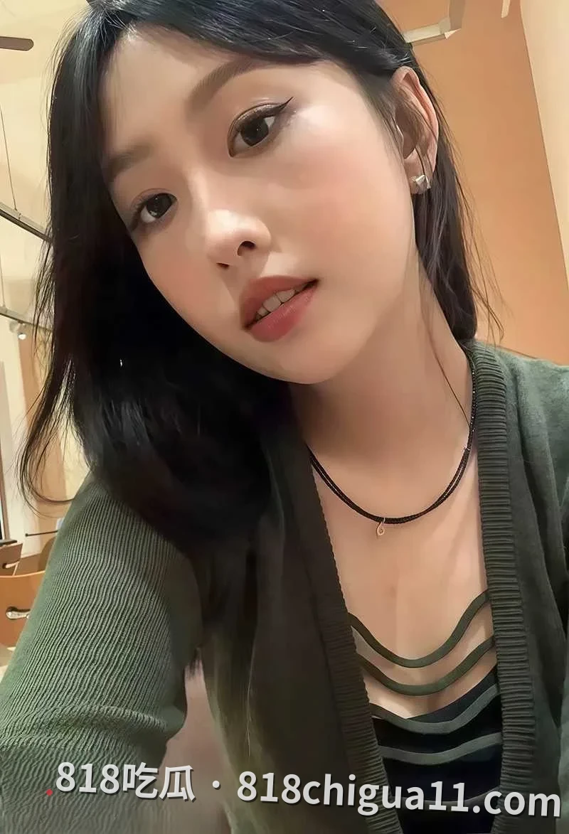 性瘾反差婊李晓网上约炮寻求主人调教 被捆绑狠操口爆 爽到呻吟不断叫到破音